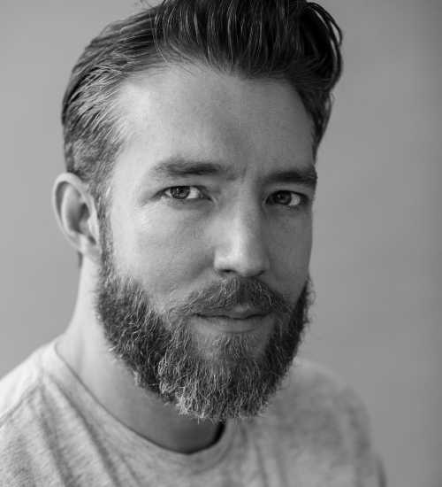Austin -  voiceover artist with deVine Voices  voiceover agency