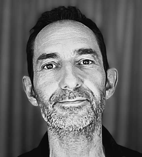 Geert -  voiceover artist with deVine Voices  voiceover agency