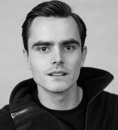 Hannes -  voiceover artist with deVine Voices  voiceover agency