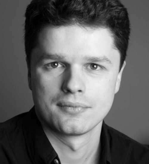 Kostas -  voiceover artist with deVine Voices  voiceover agency