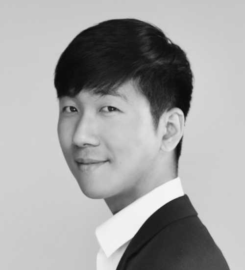 Daniel K -  voiceover artist with deVine Voices  voiceover agency