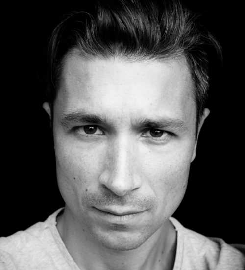 Piotr -  voiceover artist with deVine Voices  voiceover agency