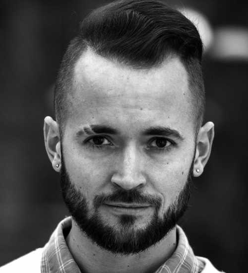 Hjalmar -  voiceover artist with deVine Voices  voiceover agency