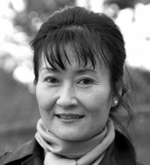 Eunhee -  voiceover artist with deVine Voices  voiceover agency