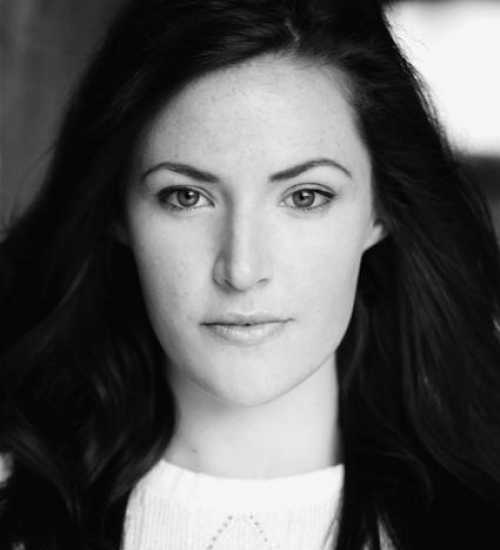 Lowri -  voiceover artist with deVine Voices  voiceover agency