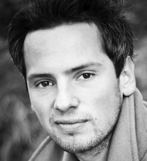 Tom L -  voiceover artist with deVine Voices  voiceover agency