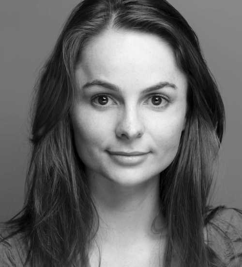 Kirra -  voiceover artist with deVine Voices  voiceover agency