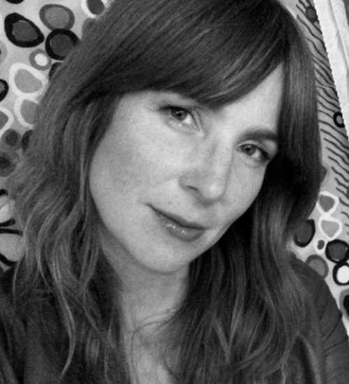 Marijne -  voiceover artist with deVine Voices  voiceover agency