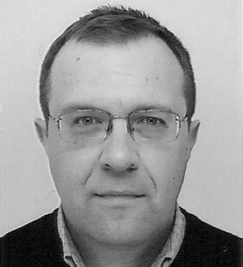 Oleks -  voiceover artist with deVine Voices  voiceover agency