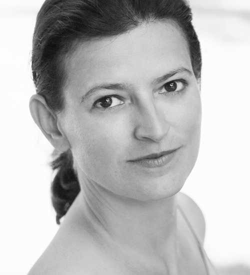 Paola  -  voiceover artist with deVine Voices  voiceover agency