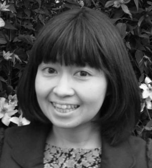 Risa -  voiceover artist with deVine Voices  voiceover agency