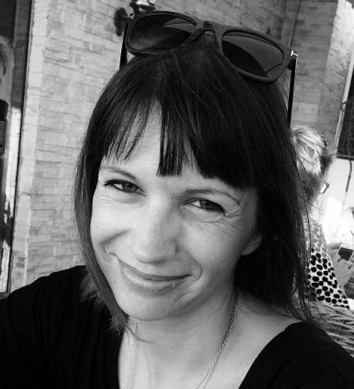 Tina P -  voiceover artist with deVine Voices  voiceover agency