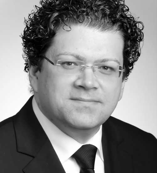 Urbano -  voiceover artist with deVine Voices  voiceover agency