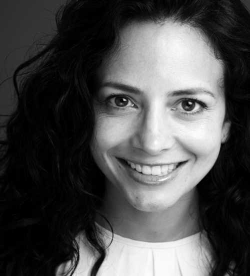 Zehra Jane -  voiceover artist with deVine Voices  voiceover agency